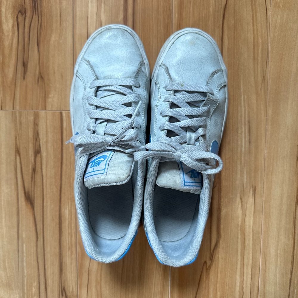 Women’s Nike Sneakers